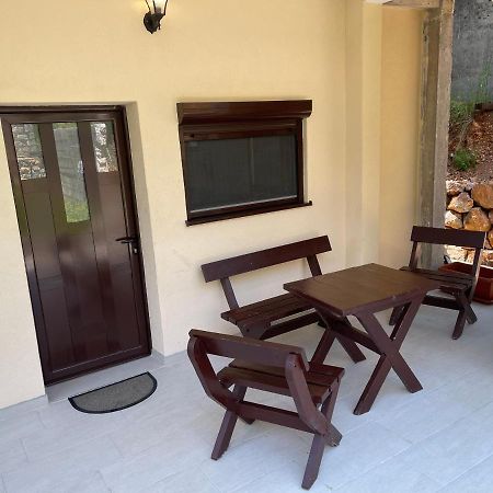 Apartments Dionis Kotor Exterior photo