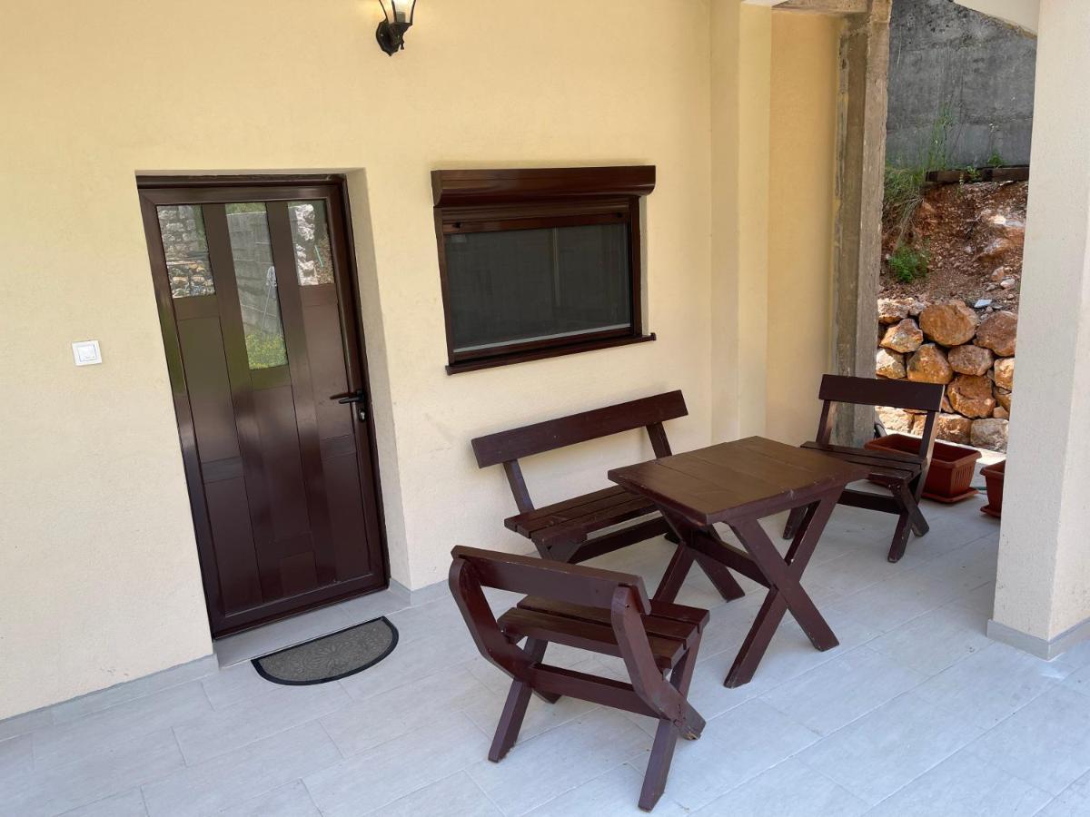Apartments Dionis Kotor Exterior photo